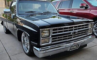 Chevrolet-C-10-1984-Black-126398-4