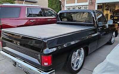 Chevrolet-C-10-1984-Black-126398-5