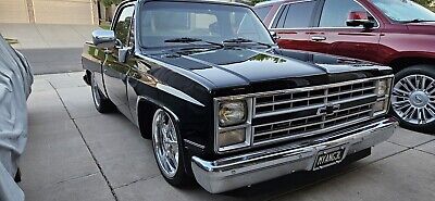 Chevrolet-C-10-1984-Black-126398-8