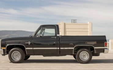 Chevrolet-C-10-1984-Black-Black-0-2