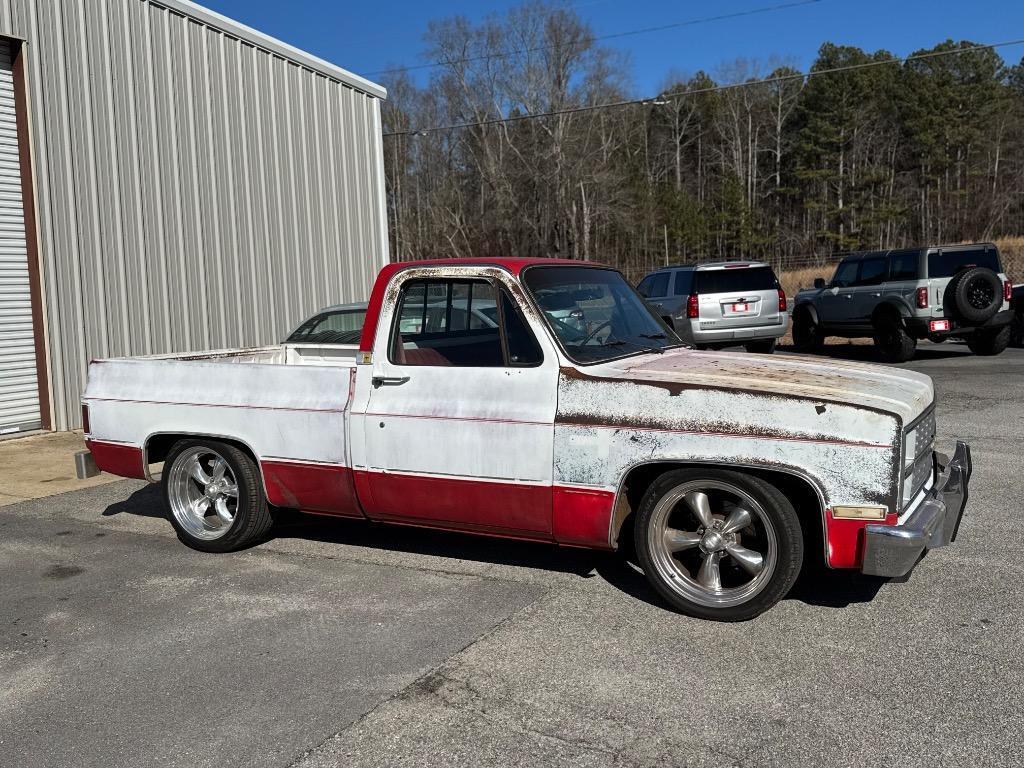 Chevrolet-C-10-1984-White-Red-0-10