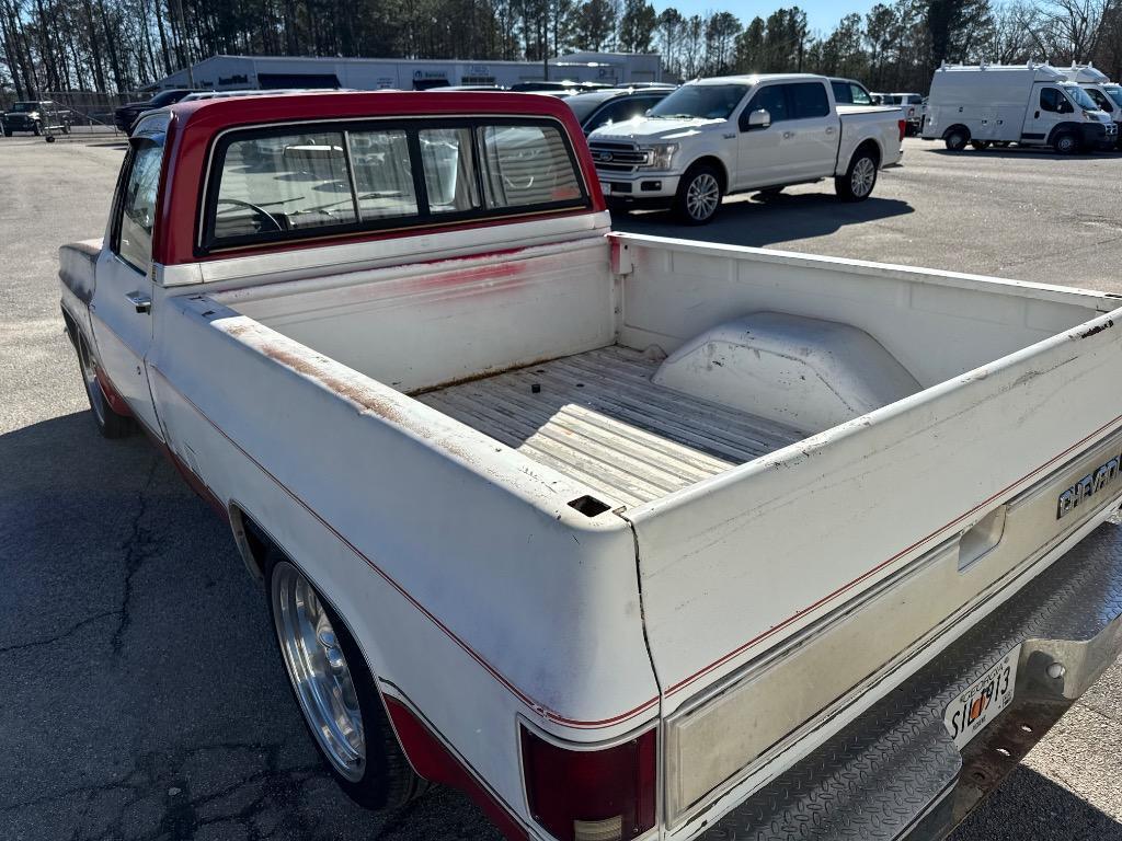 Chevrolet-C-10-1984-White-Red-0-23