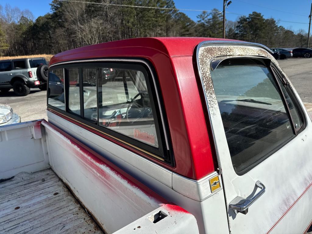 Chevrolet-C-10-1984-White-Red-0-25