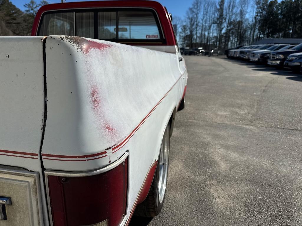 Chevrolet-C-10-1984-White-Red-0-26