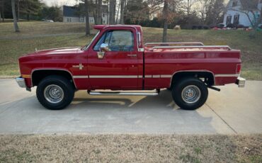 Chevrolet-C-10-1987-121505-2