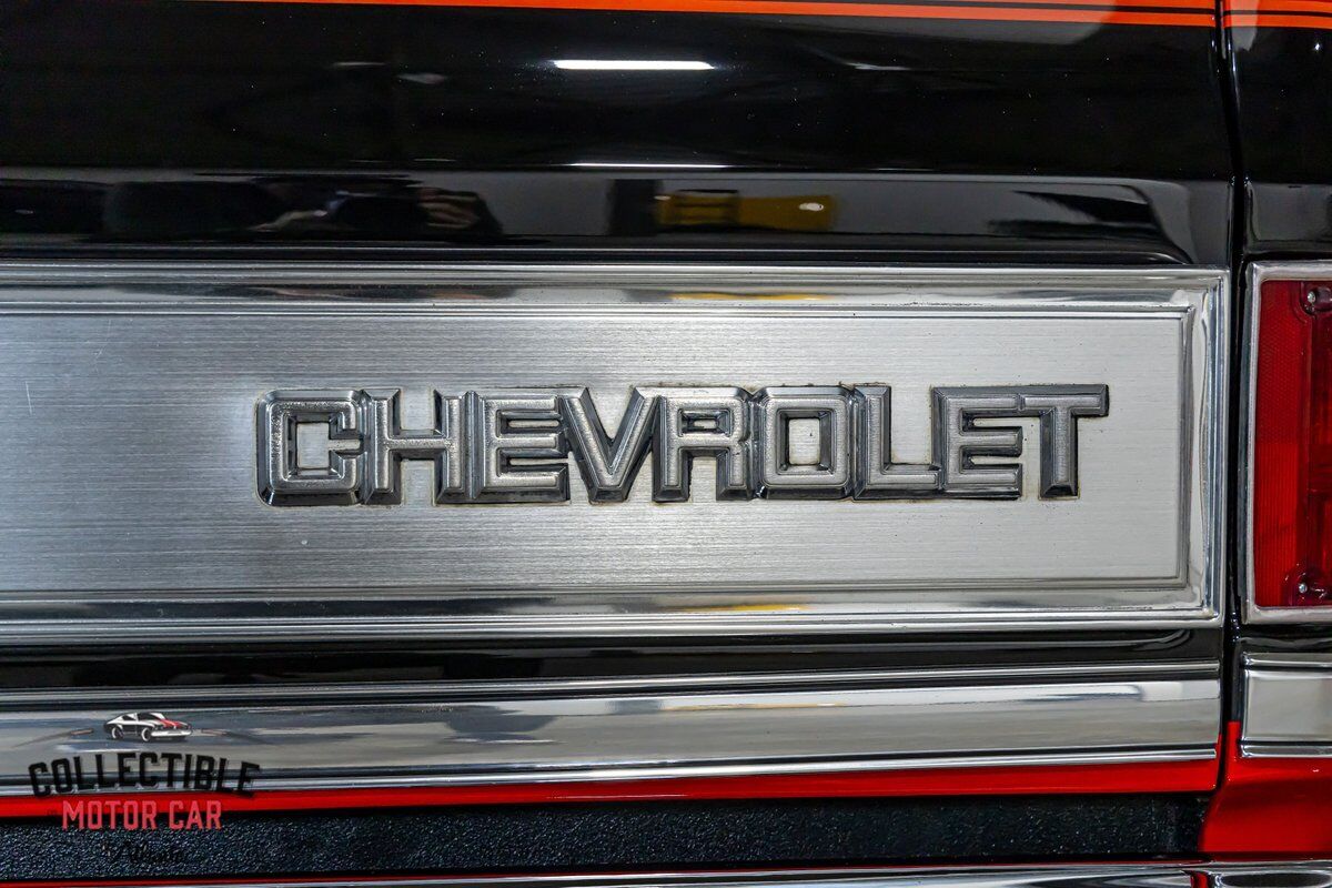 Chevrolet-C-10-1987-Black-Black-0-39