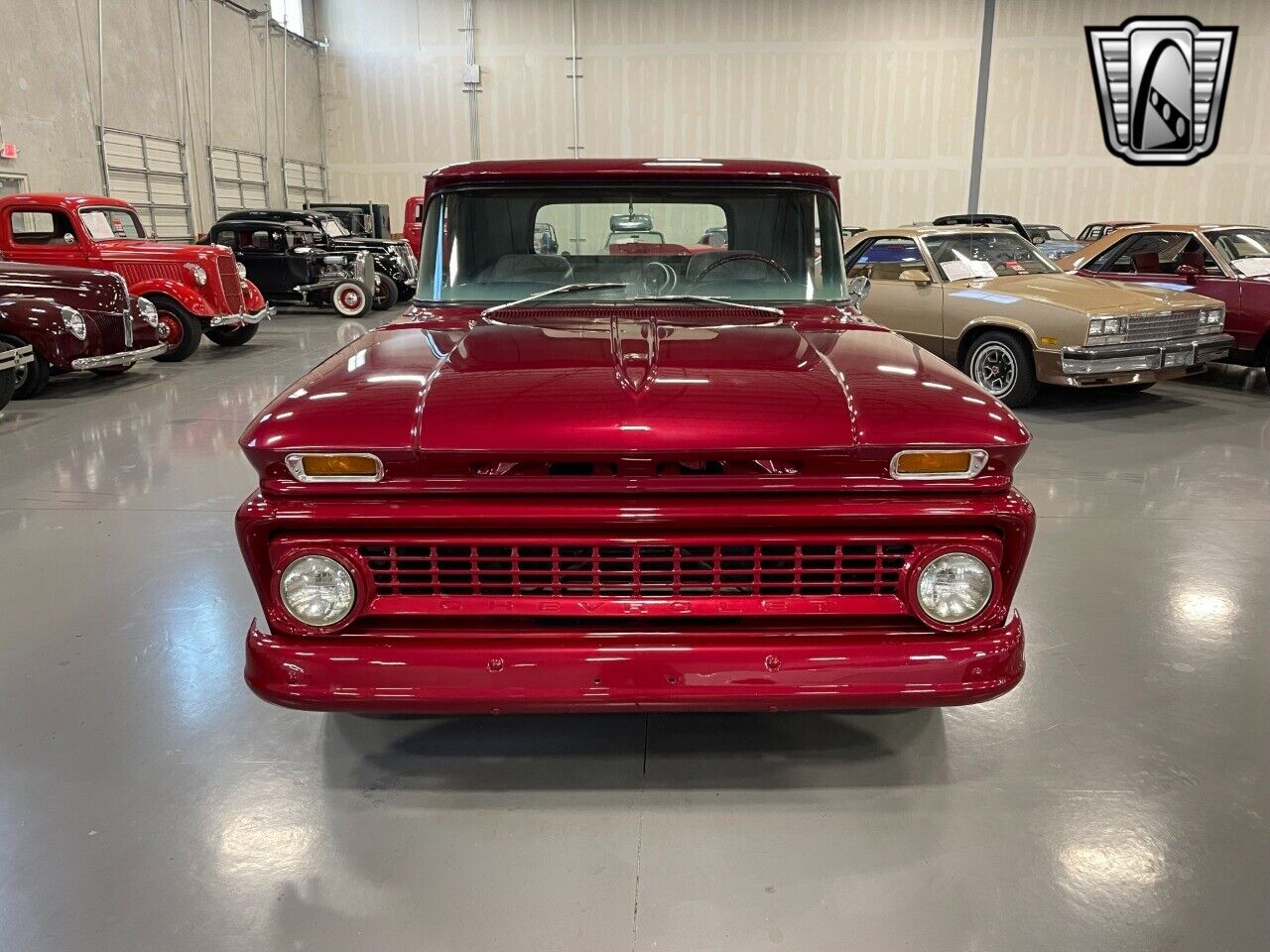 Chevrolet-C-10-Pickup-1963-Red-Gray-67592-2