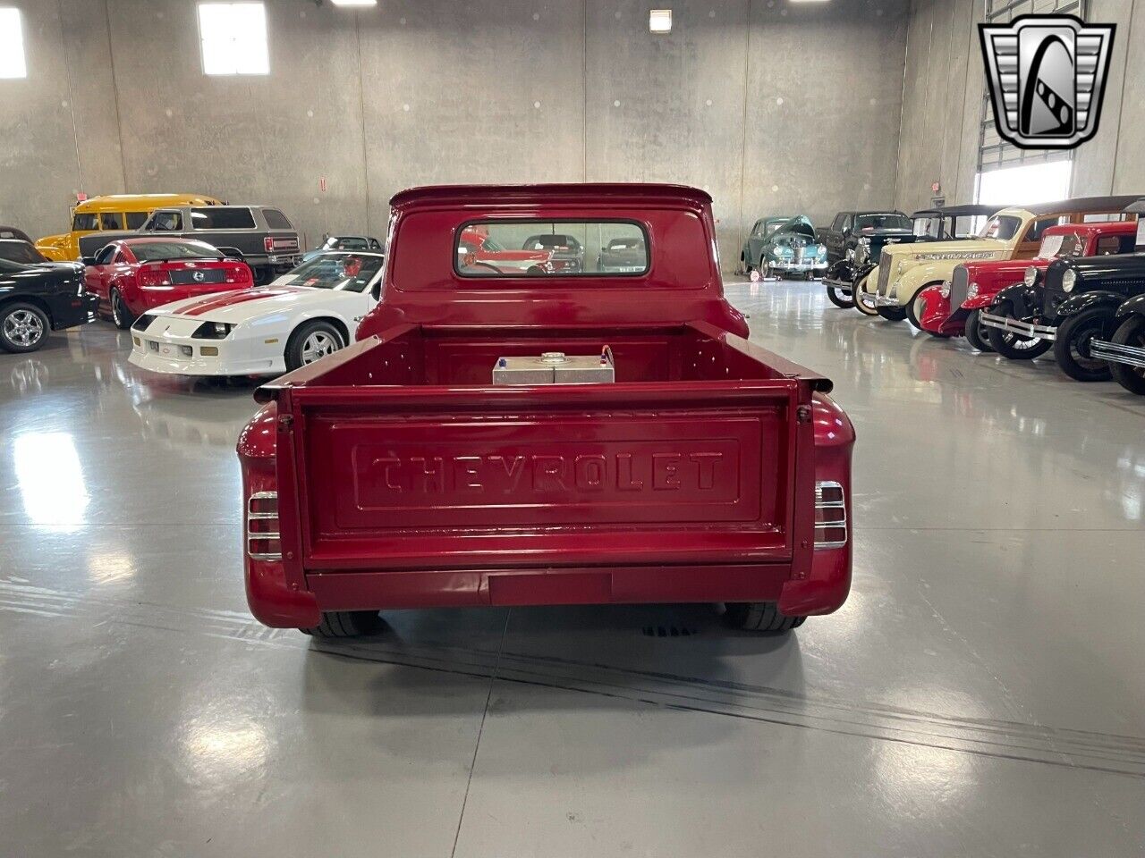 Chevrolet-C-10-Pickup-1963-Red-Gray-67592-4