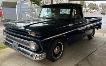 Chevrolet-C-10-Pickup-1965-Blue-Tan-17881600-1