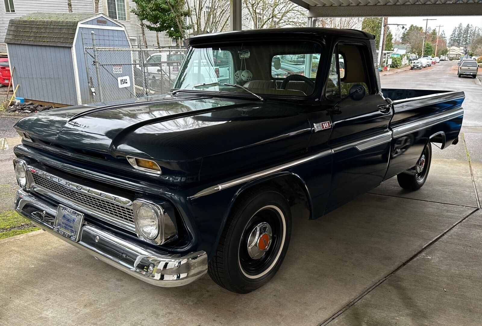 Chevrolet-C-10-Pickup-1965-Blue-Tan-17881600-1