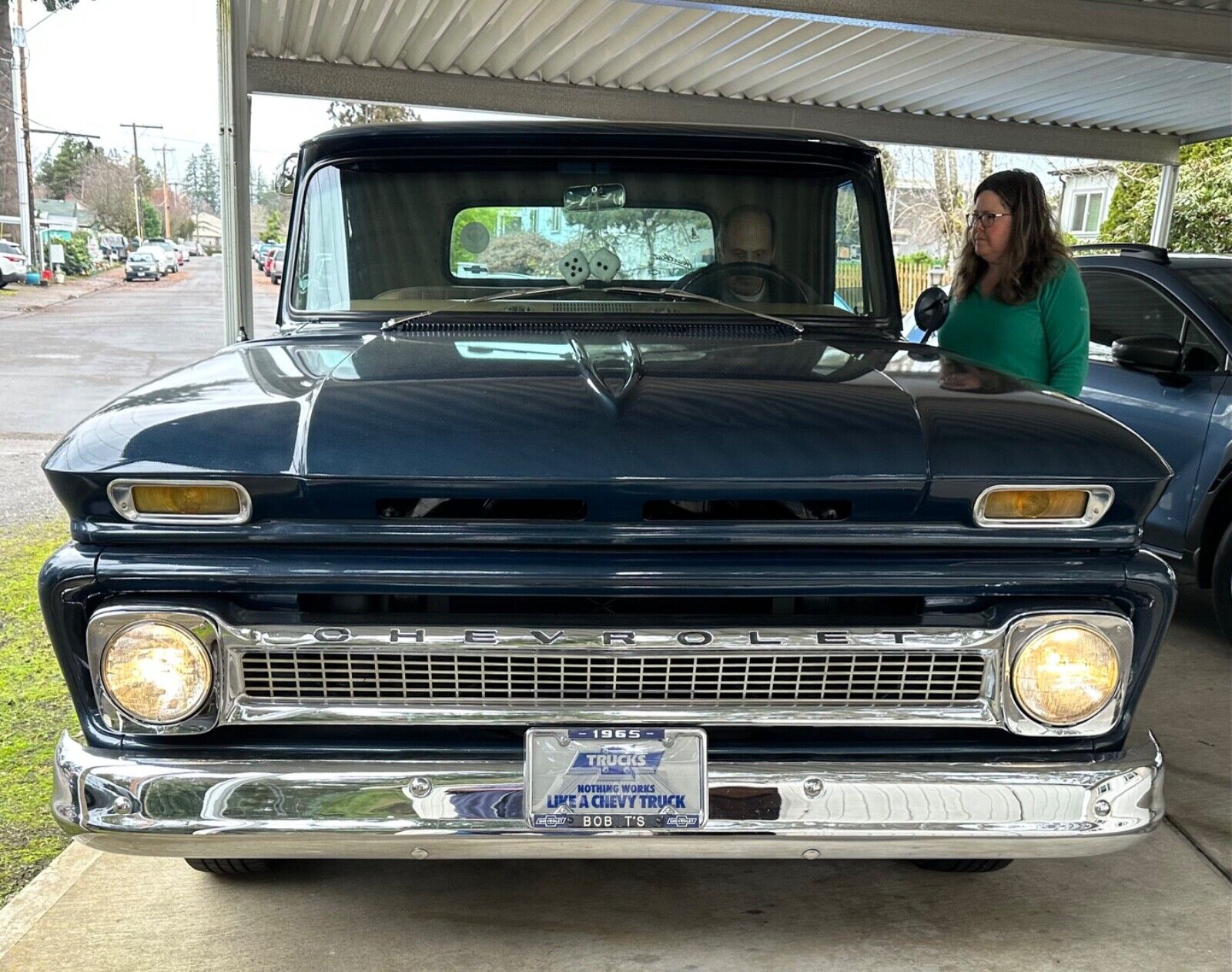 Chevrolet-C-10-Pickup-1965-Blue-Tan-17881600-3