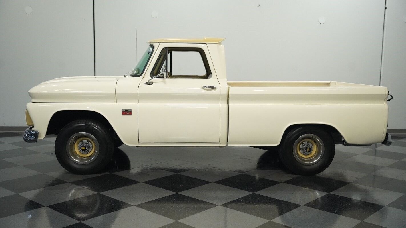 Chevrolet-C-10-Pickup-1966-2