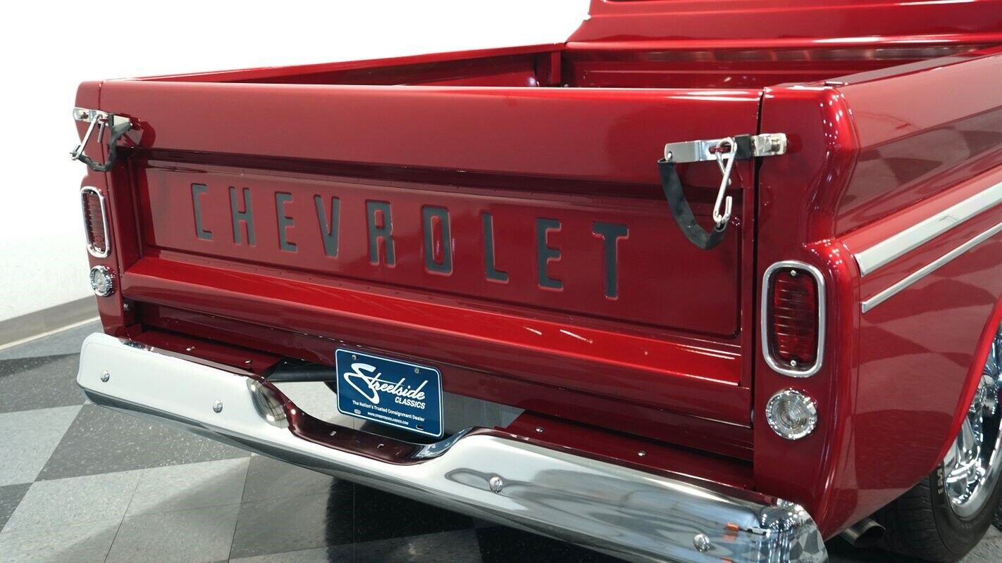 Chevrolet-C-10-Pickup-1966-23