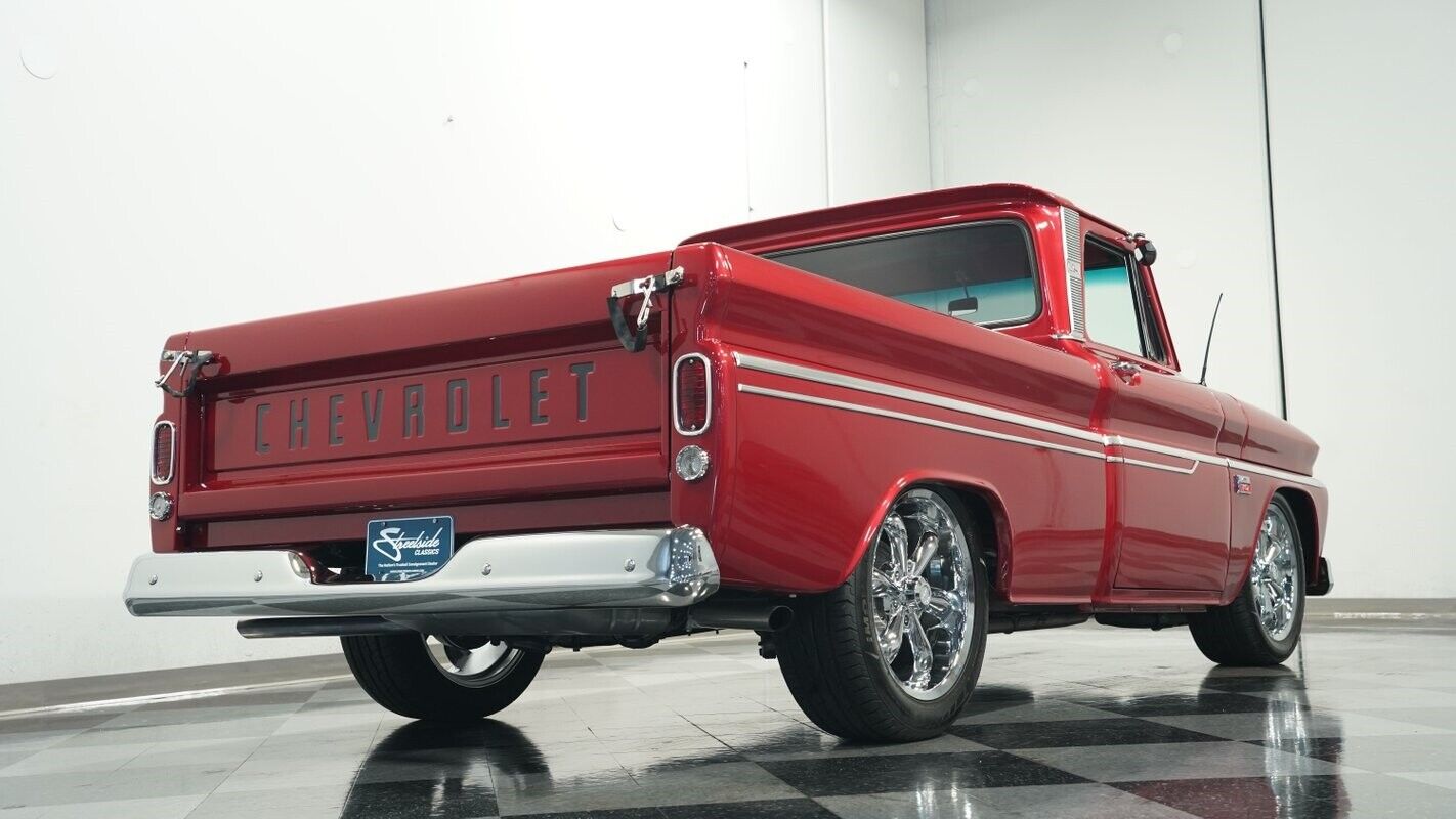 Chevrolet-C-10-Pickup-1966-24