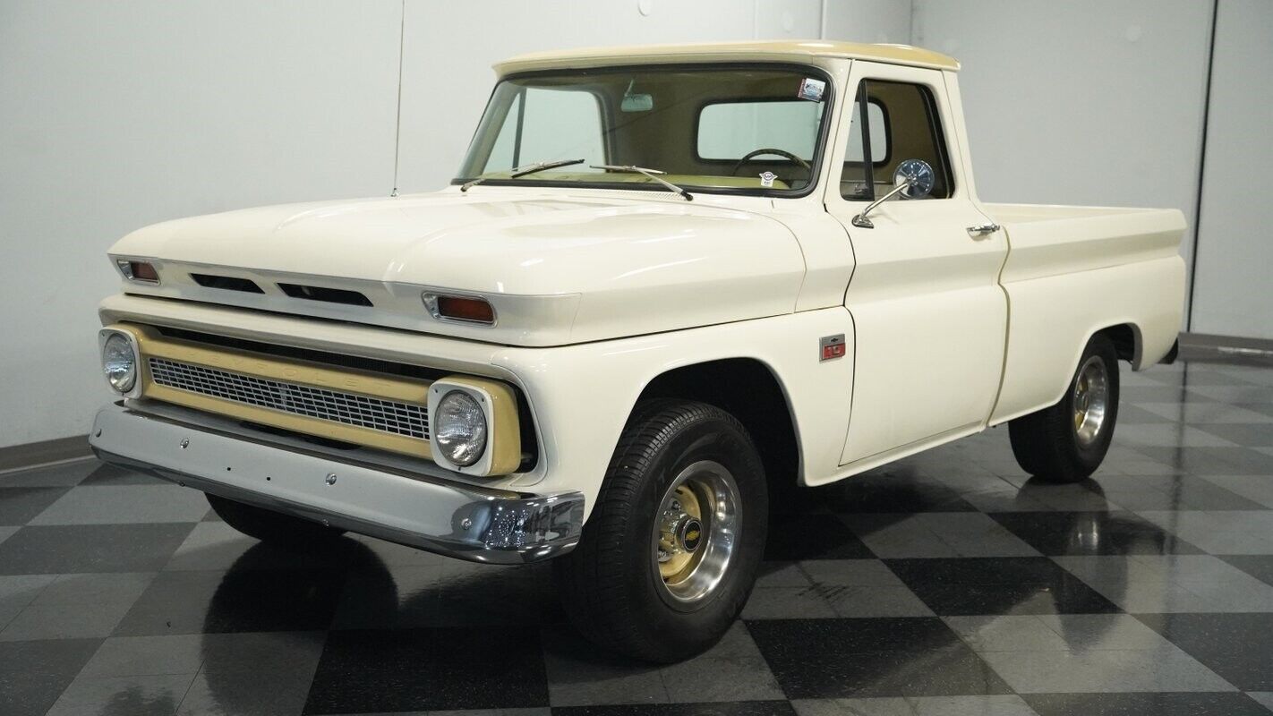 Chevrolet-C-10-Pickup-1966-5