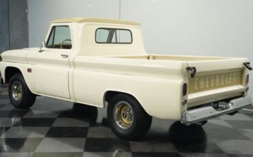 Chevrolet-C-10-Pickup-1966-7