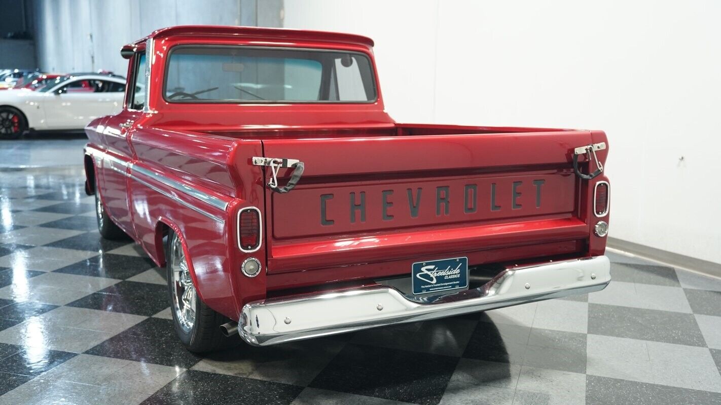 Chevrolet-C-10-Pickup-1966-8