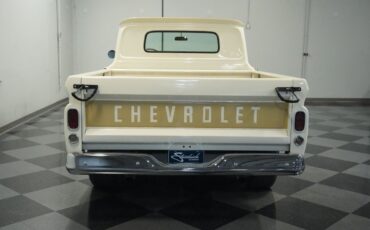 Chevrolet-C-10-Pickup-1966-9