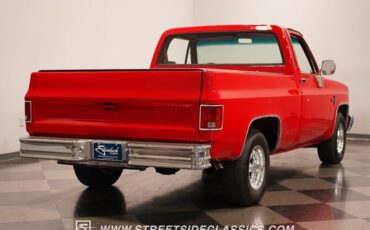 Chevrolet-C-10-Pickup-1982-14