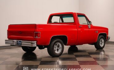 Chevrolet-C-10-Pickup-1982-15