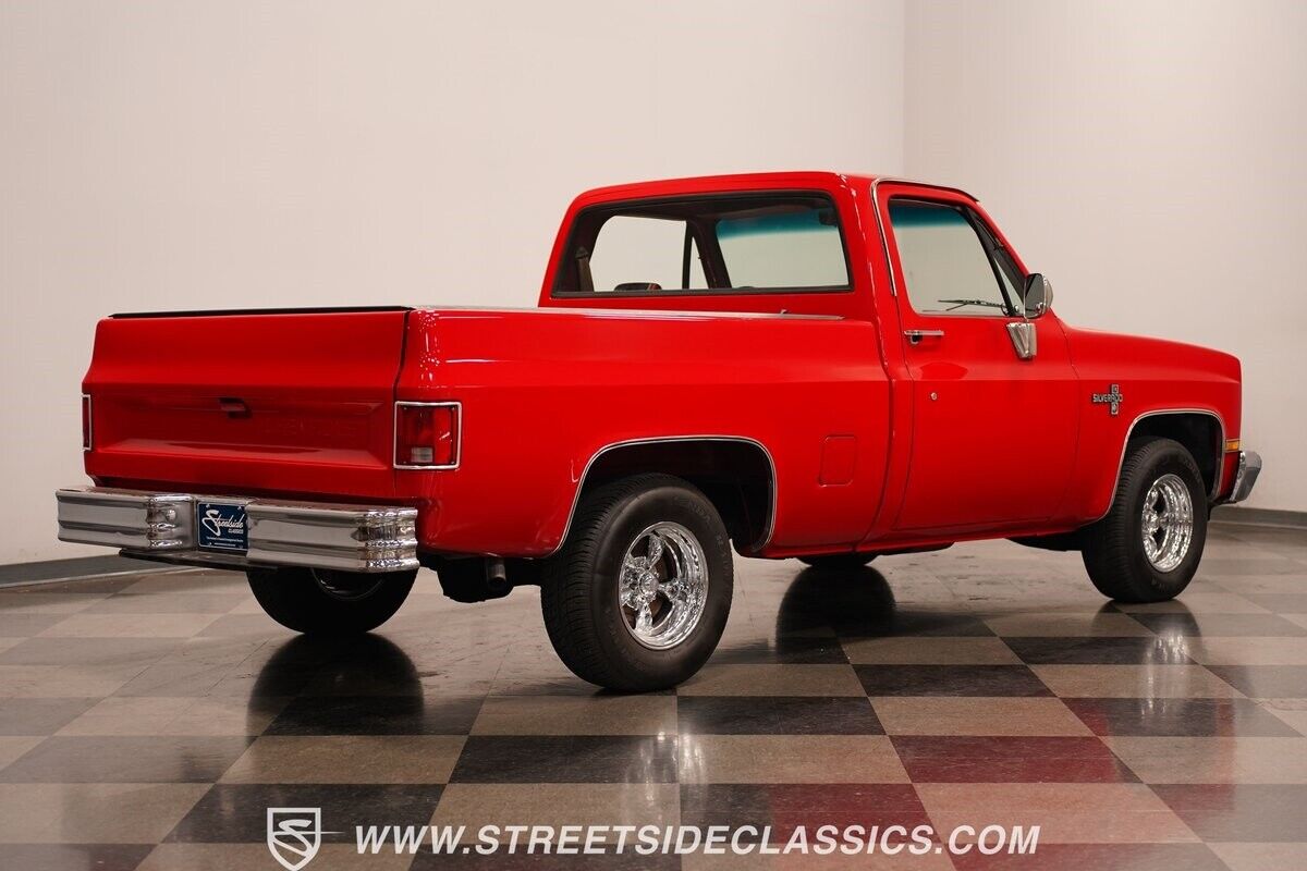 Chevrolet-C-10-Pickup-1982-15