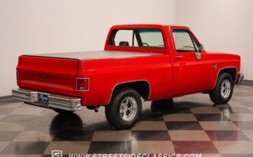 Chevrolet-C-10-Pickup-1982-29