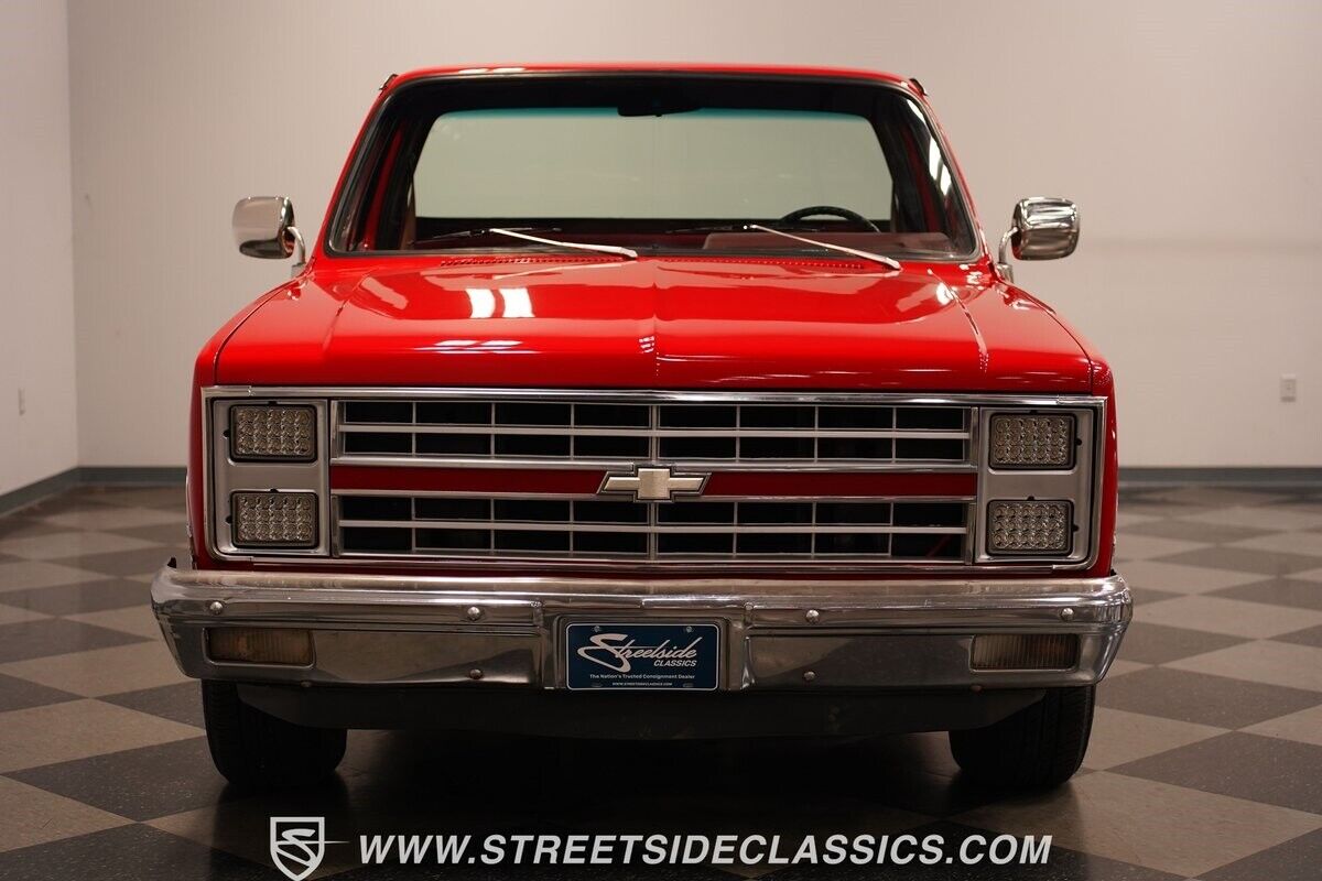 Chevrolet-C-10-Pickup-1982-5