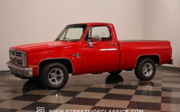 Chevrolet-C-10-Pickup-1982-8