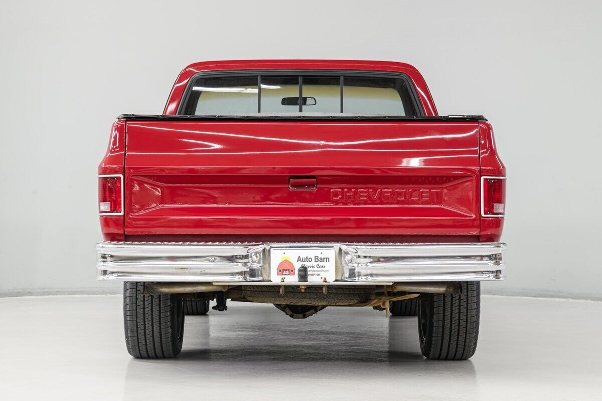 Chevrolet-C-10-Pickup-1982-Red-Brown-430-5