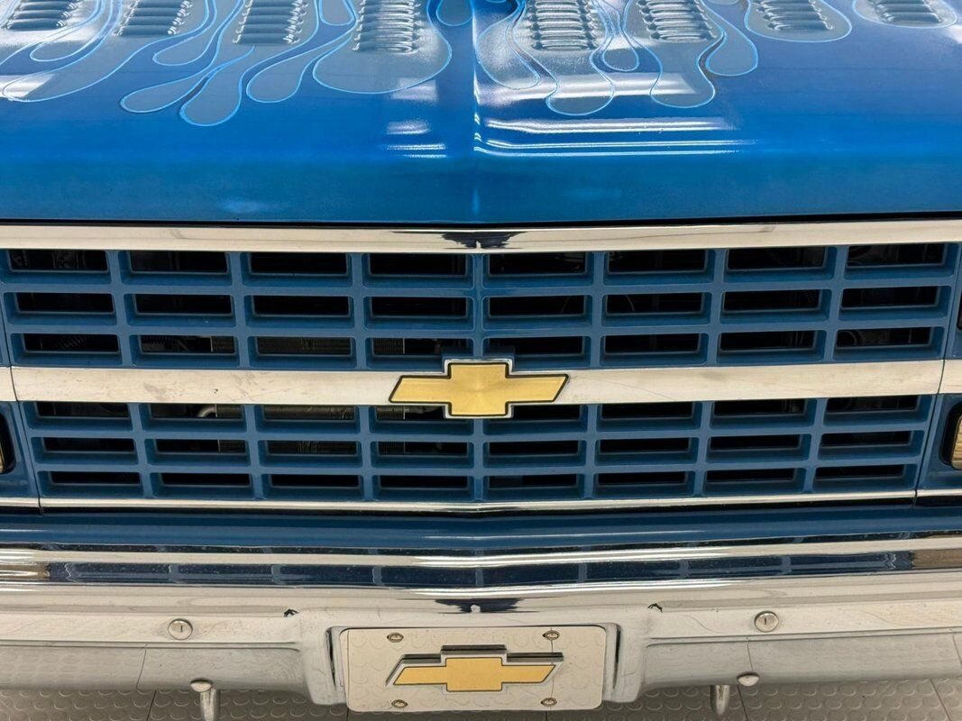 Chevrolet-C-10-Pickup-1984-Blue-Blue-12081-8