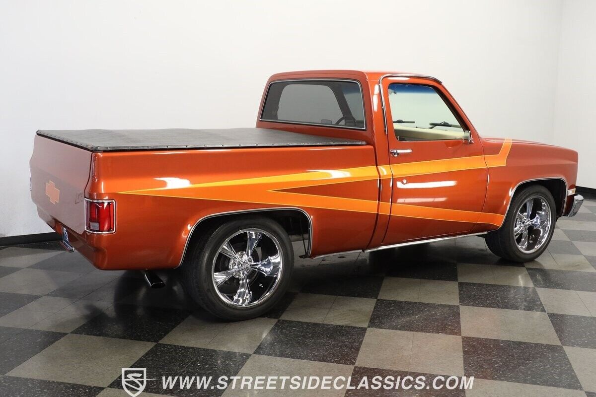 Chevrolet-C-10-Pickup-1985-Orange-Tan-17460-11