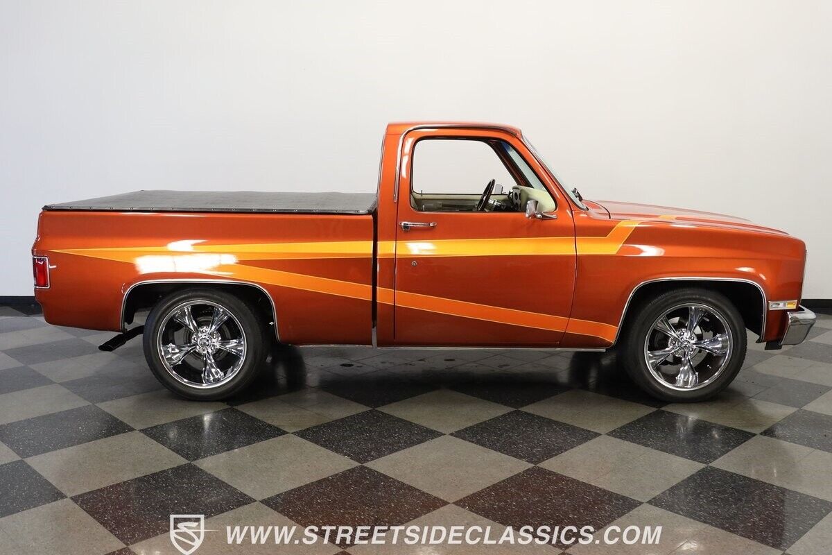 Chevrolet-C-10-Pickup-1985-Orange-Tan-17460-12