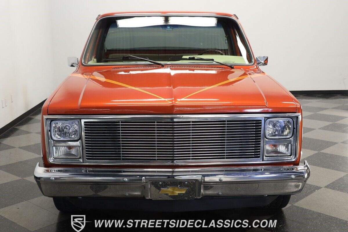 Chevrolet-C-10-Pickup-1985-Orange-Tan-17460-15