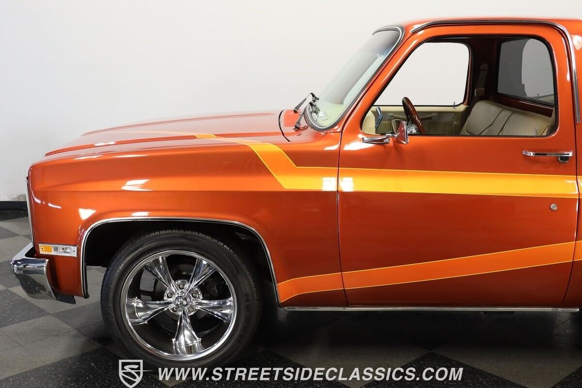 Chevrolet-C-10-Pickup-1985-Orange-Tan-17460-22