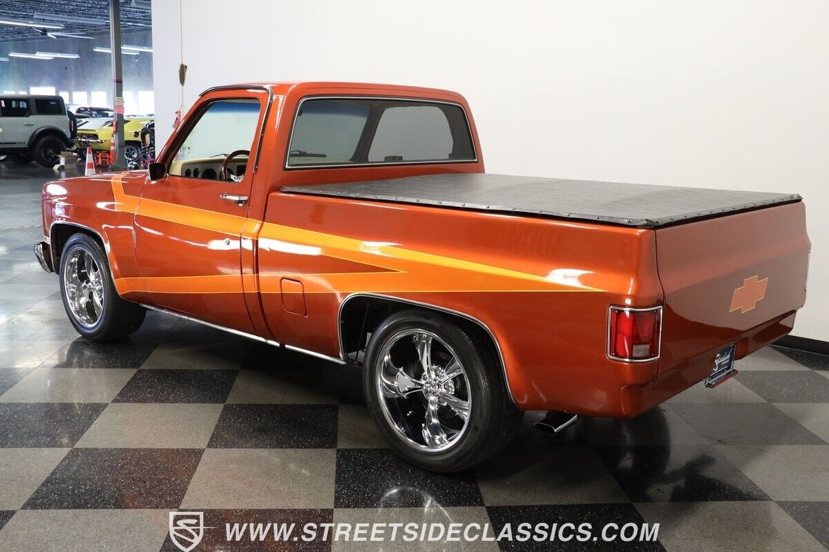 Chevrolet-C-10-Pickup-1985-Orange-Tan-17460-6