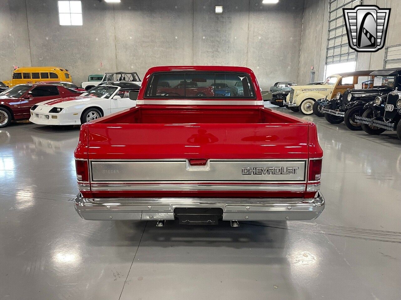 Chevrolet-C-10-Pickup-1985-Red-Red-40142-4