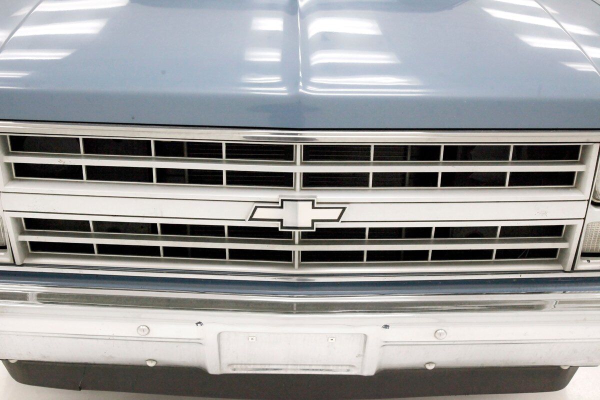 Chevrolet-C-10-Pickup-1986-11