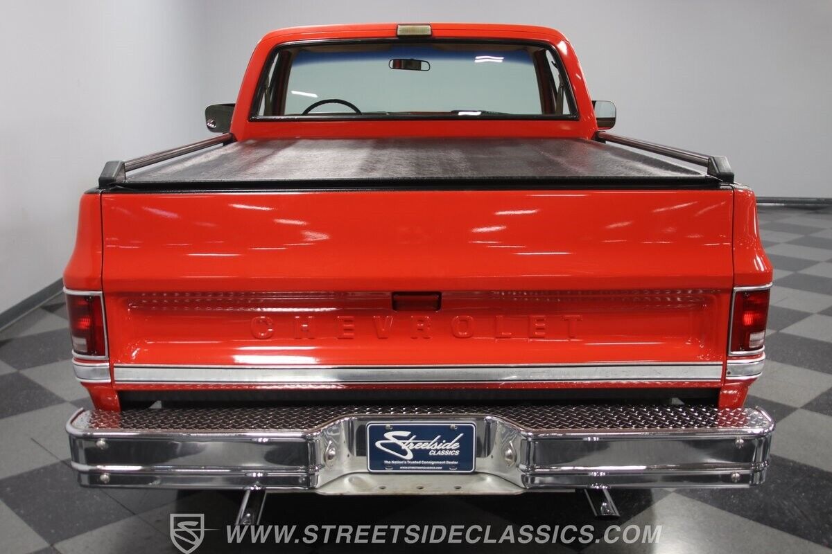 Chevrolet-C-10-Pickup-1986-11