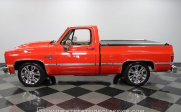 Chevrolet-C-10-Pickup-1986-7