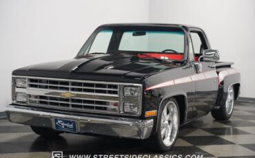 Chevrolet-C-10-Pickup-1986-Black-Red-85112-5