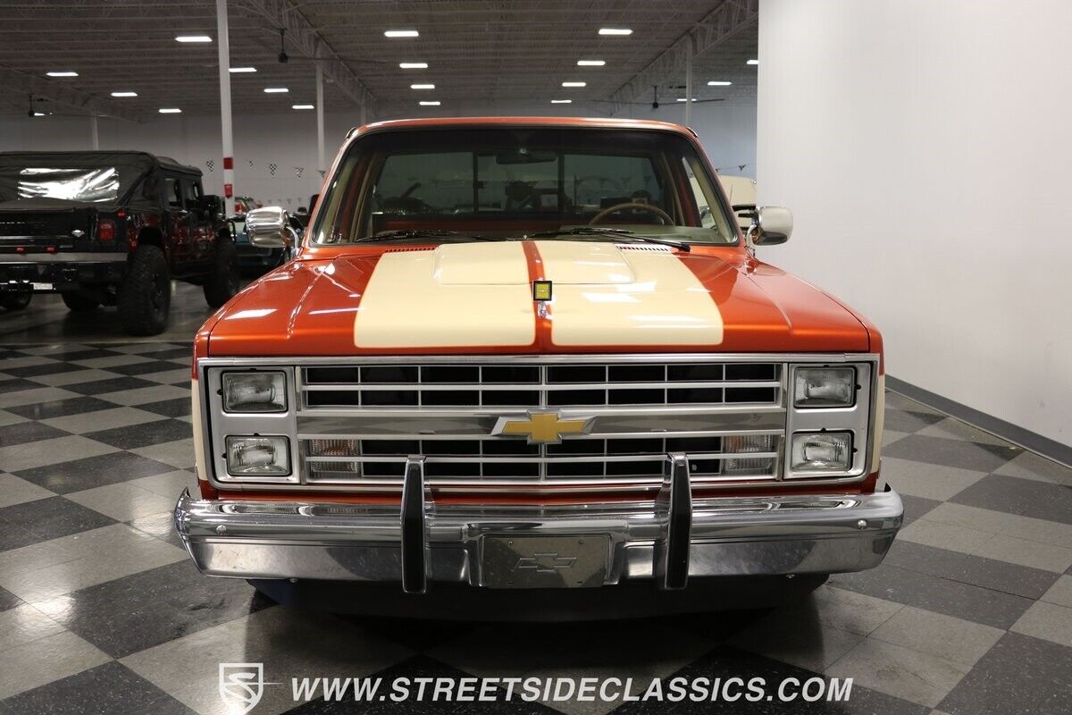 Chevrolet-C-10-Pickup-1986-Copper-Beige-152447-18