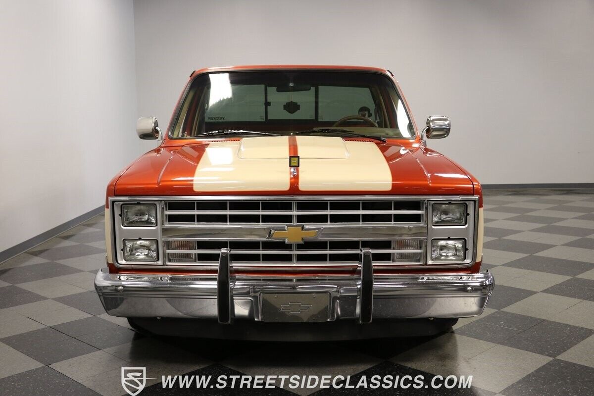 Chevrolet-C-10-Pickup-1986-Copper-Beige-152447-19