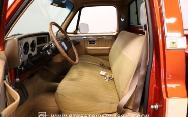 Chevrolet-C-10-Pickup-1986-Copper-Beige-152447-4