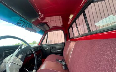 Chevrolet-C-10-Pickup-1986-Red-Red-1022-25