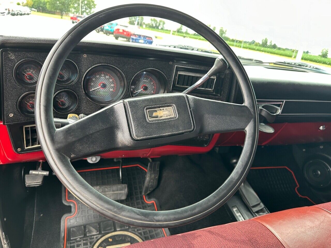 Chevrolet-C-10-Pickup-1986-Red-Red-1022-37