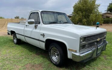 Chevrolet-C-10-silverado-1984-1