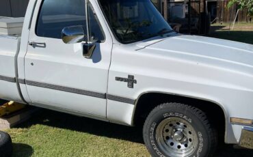 Chevrolet-C-10-silverado-1984-11