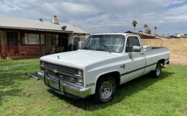 Chevrolet-C-10-silverado-1984-2