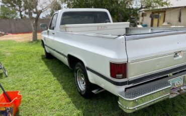 Chevrolet-C-10-silverado-1984-3