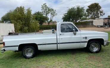 Chevrolet-C-10-silverado-1984